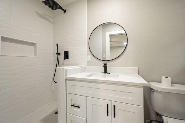 320 Burnett Drive, Baytown, TX 77520