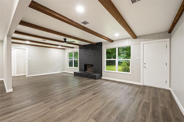 320 Burnett Drive, Baytown, TX 77520
