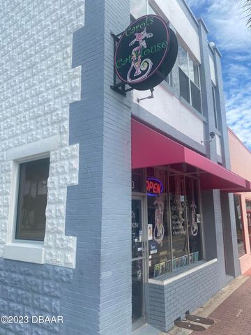 813 Main Street, Daytona Beach, FL 32118