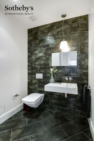 130 Fulton St Apt 5B, New York City, NY 10038