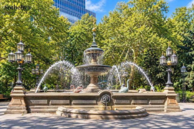 130 Fulton St Apt 5B, New York City, NY 10038