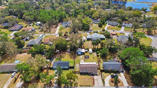 135 CARACAS ROAD, Debary, FL 32713