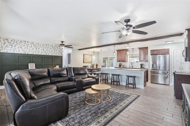 135 CARACAS ROAD, Debary, FL 32713