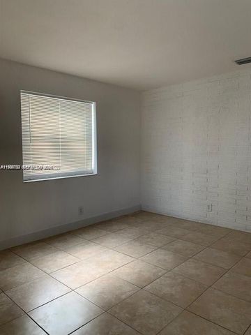 3050 NW 8th Pl, Fort Lauderdale, FL 33311