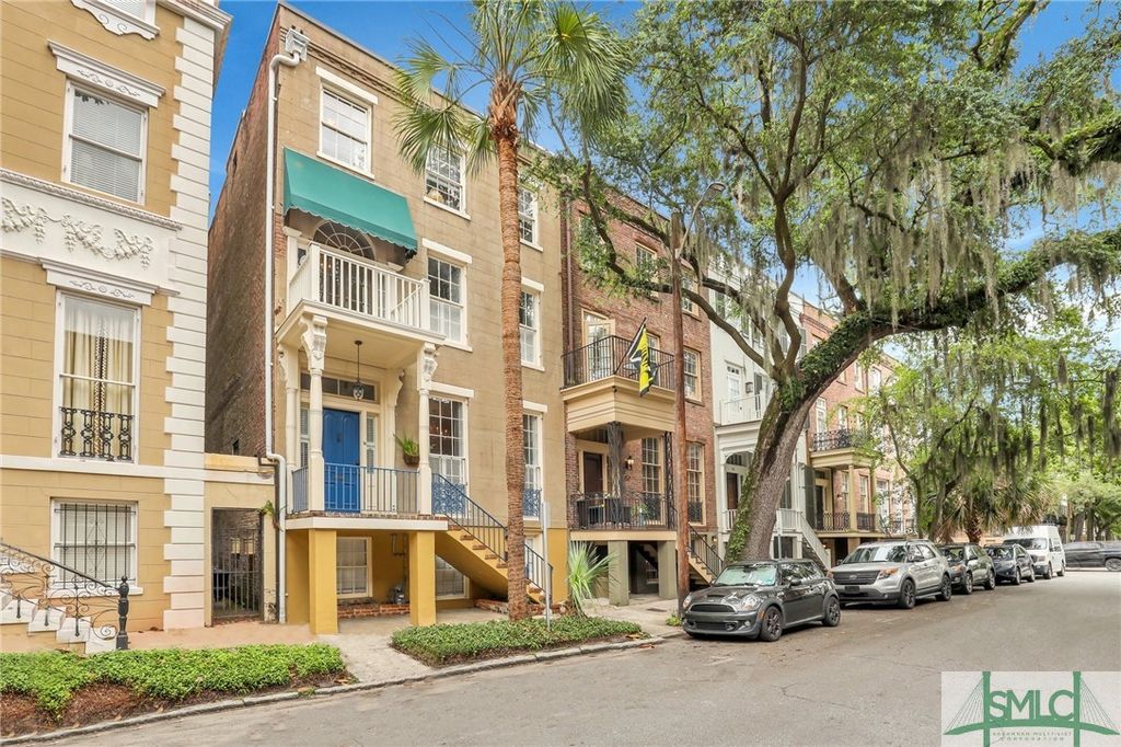 Image 1 of property listing at 16 E Taylor Street, Savannah, GA 31401