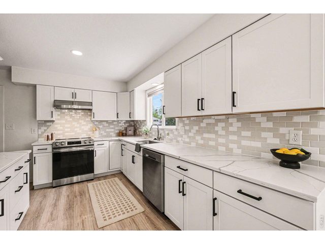 2119 Sheffield Dr, Fort Collins, CO 80526