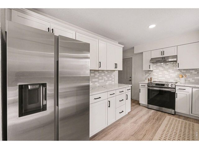 2119 Sheffield Dr, Fort Collins, CO 80526