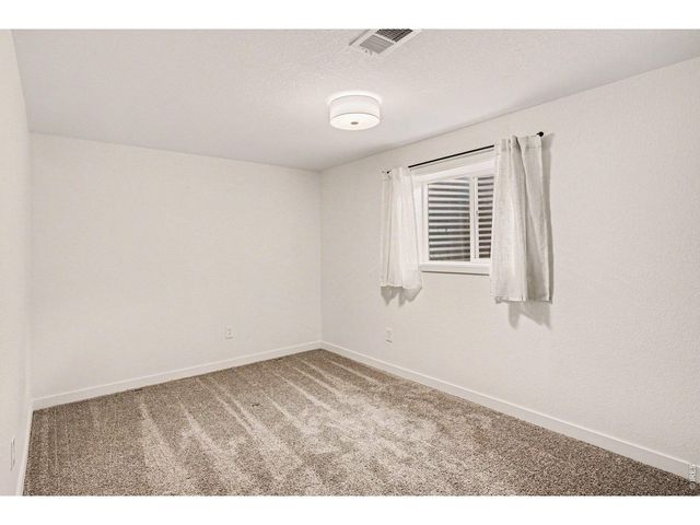 2119 Sheffield Dr, Fort Collins, CO 80526