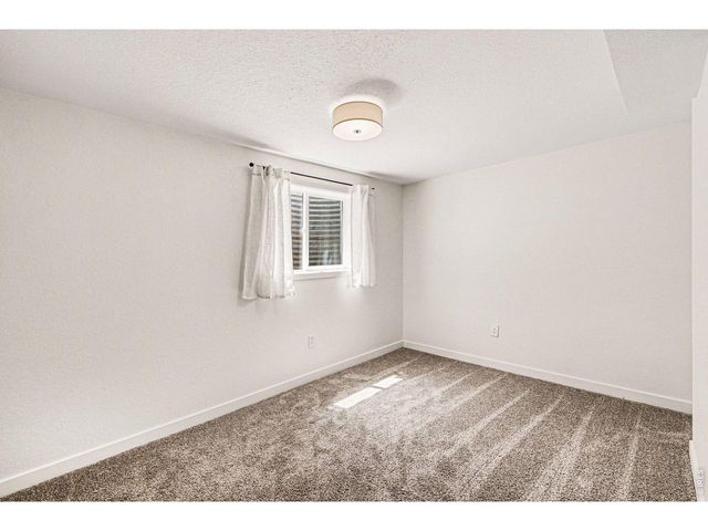 2119 Sheffield Dr, Fort Collins, CO 80526