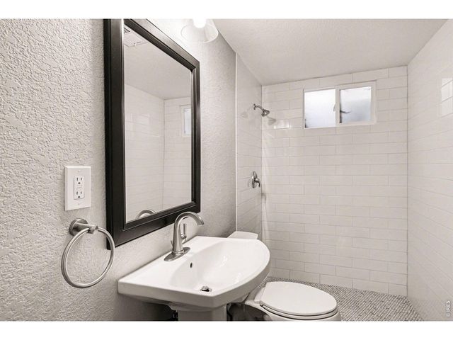 2119 Sheffield Dr, Fort Collins, CO 80526