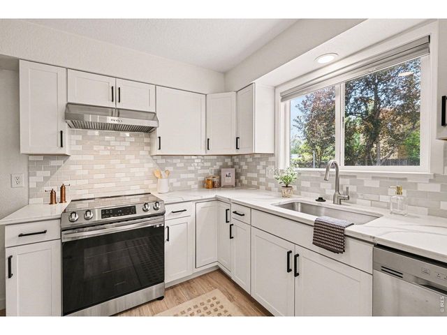 2119 Sheffield Dr, Fort Collins, CO 80526