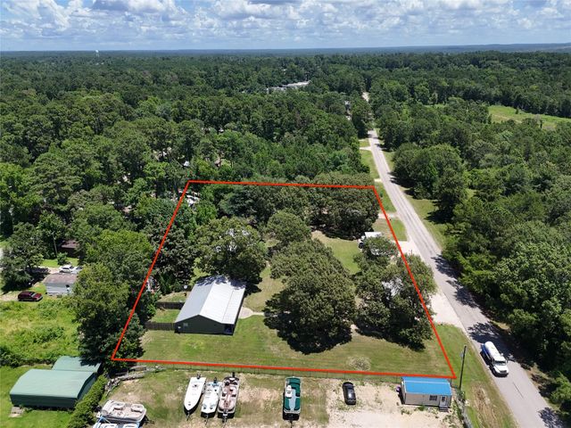 253 Old Groveton Road S, Onalaska, TX 77360
