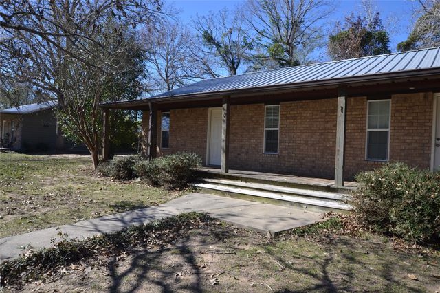 253 Old Groveton Road S, Onalaska, TX 77360