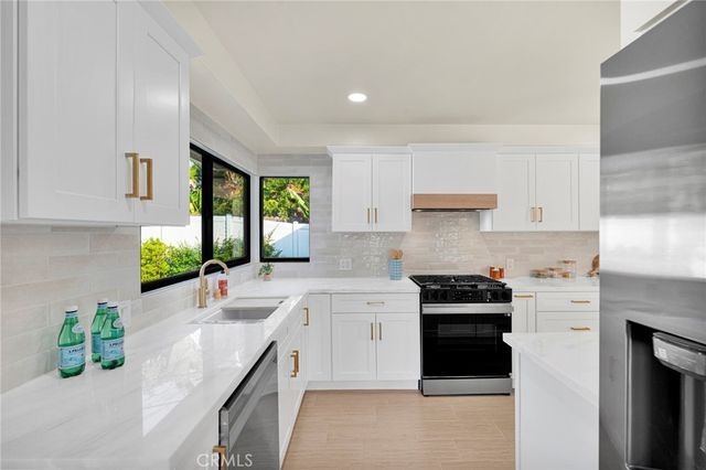 195 Anita Drive, Pasadena, CA 91105