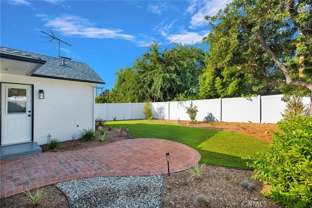 195 Anita Drive, Pasadena, CA 91105