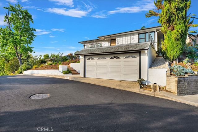 195 Anita Drive, Pasadena, CA 91105