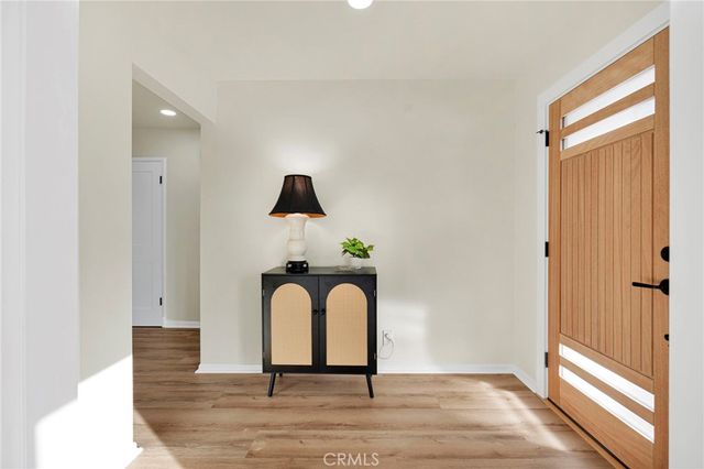 195 Anita Drive, Pasadena, CA 91105