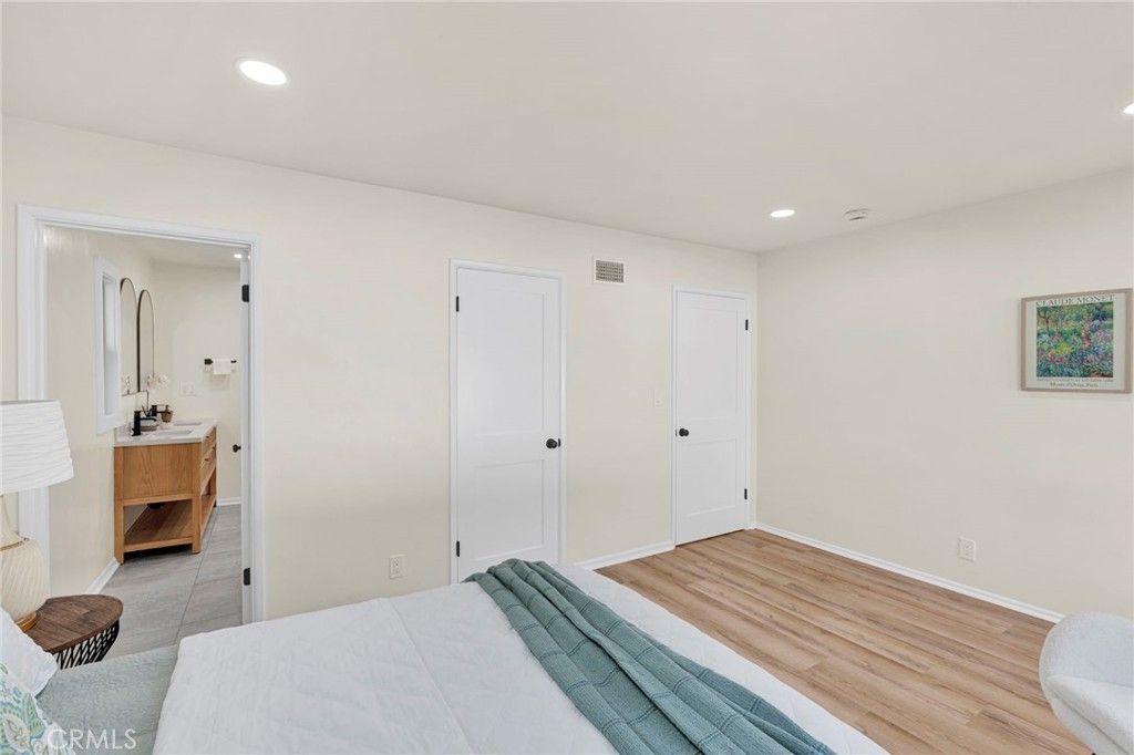 Image 37 of property listing at 195 Anita Drive, Pasadena, CA 91105