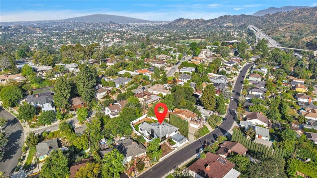 Image 44 of property listing at 195 Anita Drive, Pasadena, CA 91105