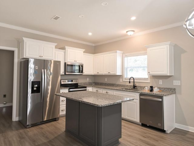 1788 Trawick Road, Dothan, AL 36305