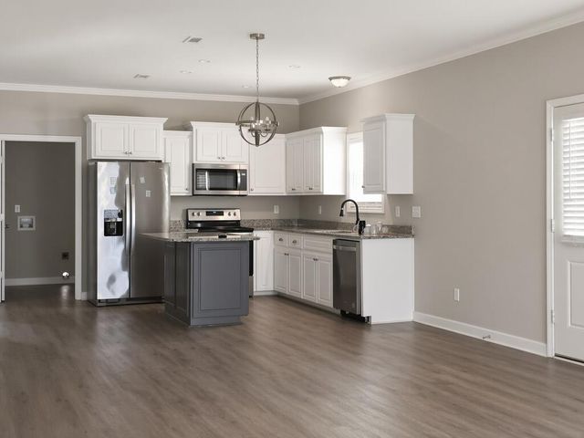 1788 Trawick Road, Dothan, AL 36305