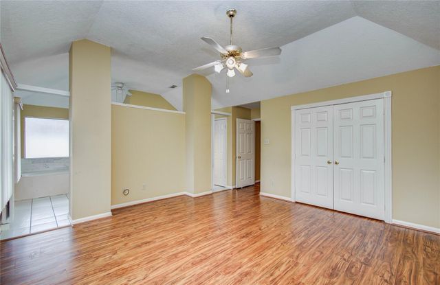 16218 Ruffian Drive, Friendswood, TX 77546