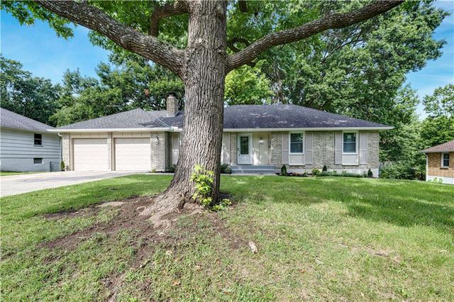7404 Willow Avenue, Raytown, MO 64133