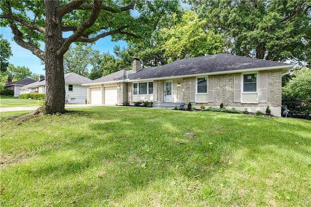 7404 Willow Avenue, Raytown, MO 64133
