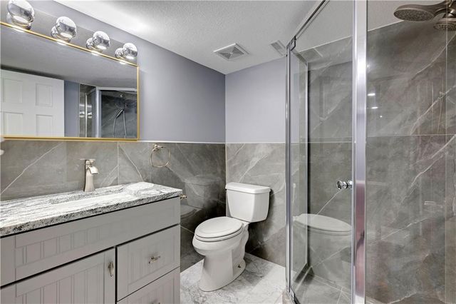 7404 Willow Avenue, Raytown, MO 64133