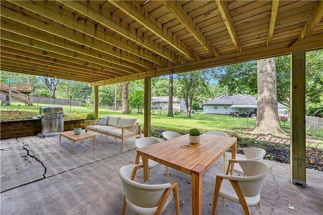 7404 Willow Avenue, Raytown, MO 64133