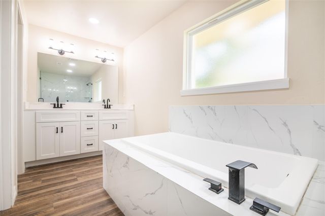 1622 Hollow Hook Road, Houston, TX 77080