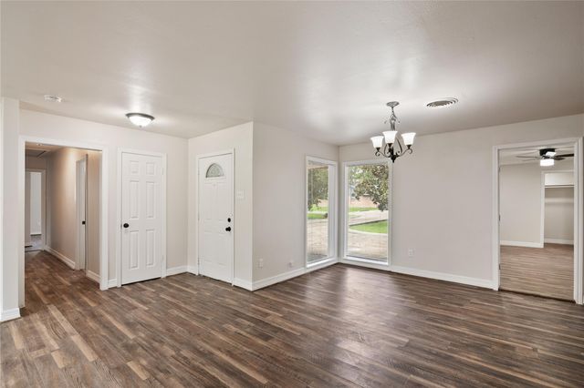 1622 Hollow Hook Road, Houston, TX 77080