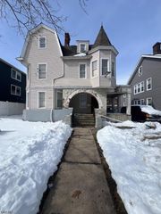 157 N 14Th St, East Orange City, NJ 07017