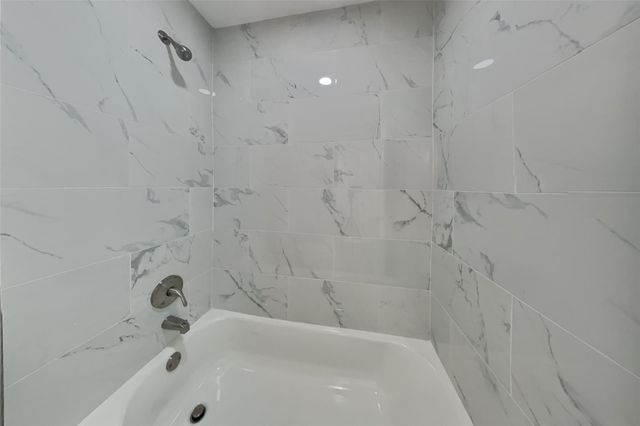 18803 Racquet Sports Way, Humble, TX 77346