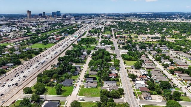 1432 Evans Avenue, Fort Worth, TX 76104