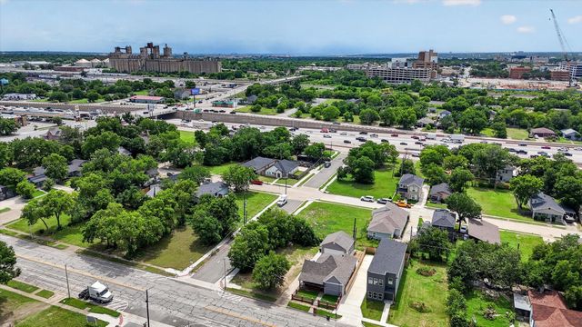 1432 Evans Avenue, Fort Worth, TX 76104