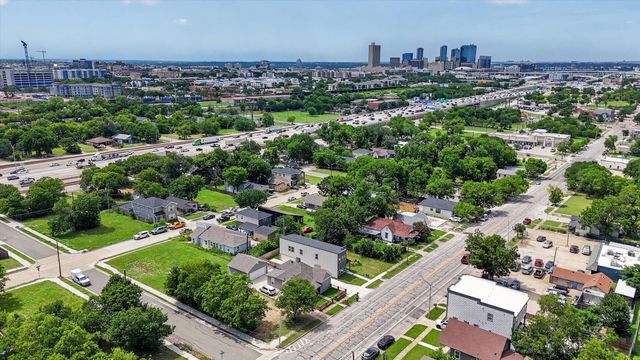 1432 Evans Avenue, Fort Worth, TX 76104