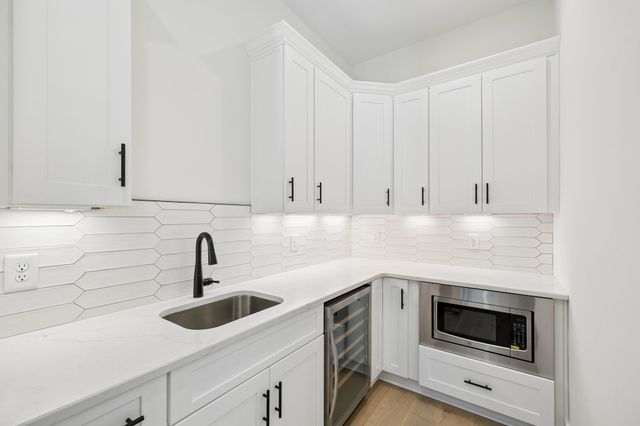 1501 Martha Washington Way, Murfreesboro, TN 37130