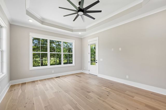 1501 Martha Washington Way, Murfreesboro, TN 37130