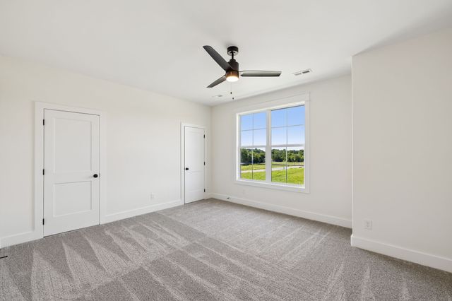 1501 Martha Washington Way, Murfreesboro, TN 37130