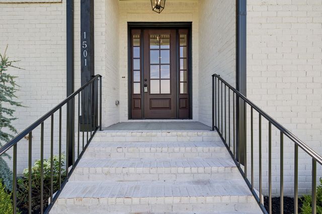 1501 Martha Washington Way, Murfreesboro, TN 37130