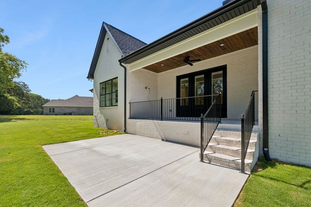 1501 Martha Washington Way, Murfreesboro, TN 37130