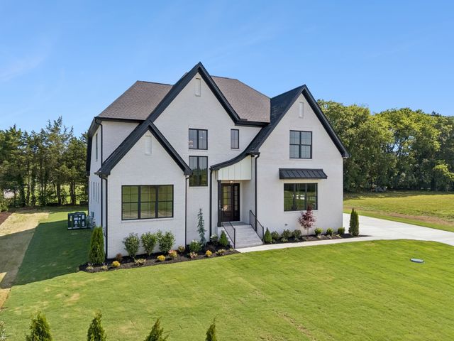 1501 Martha Washington Way, Murfreesboro, TN 37130