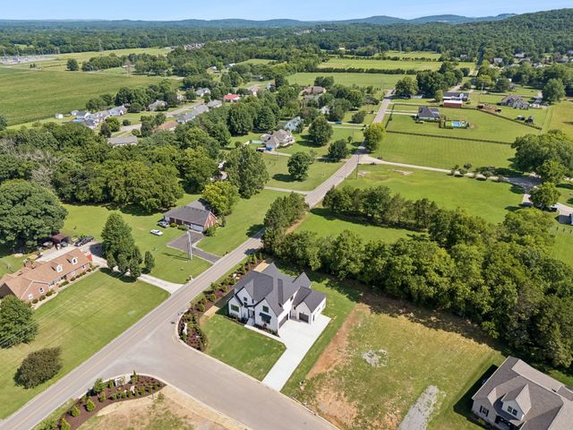 1501 Martha Washington Way, Murfreesboro, TN 37130