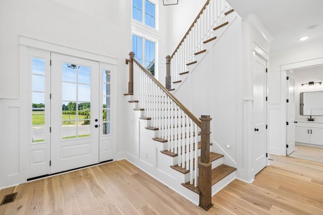 1501 Martha Washington Way, Murfreesboro, TN 37130
