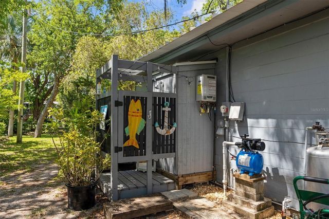 5421 GAY STREET, Weeki Wachee, FL 34607