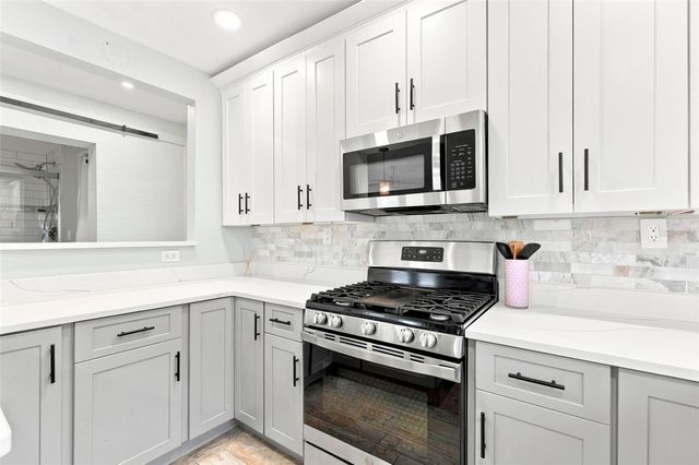 5421 GAY STREET, Weeki Wachee, FL 34607