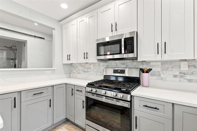 5421 GAY STREET, Weeki Wachee, FL 34607