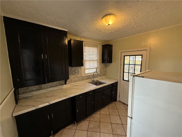 105 Locust Street, New Kensington, PA 15068