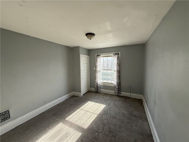 105 Locust Street, New Kensington, PA 15068